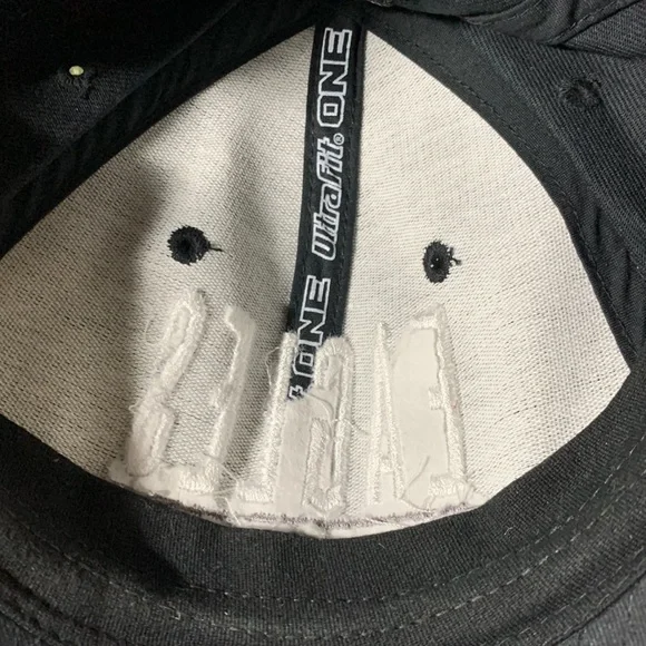 NWOT Eagles Long Road Out of Eden black tour hat. 2010. Elastic fit. - Picture 6 of 6